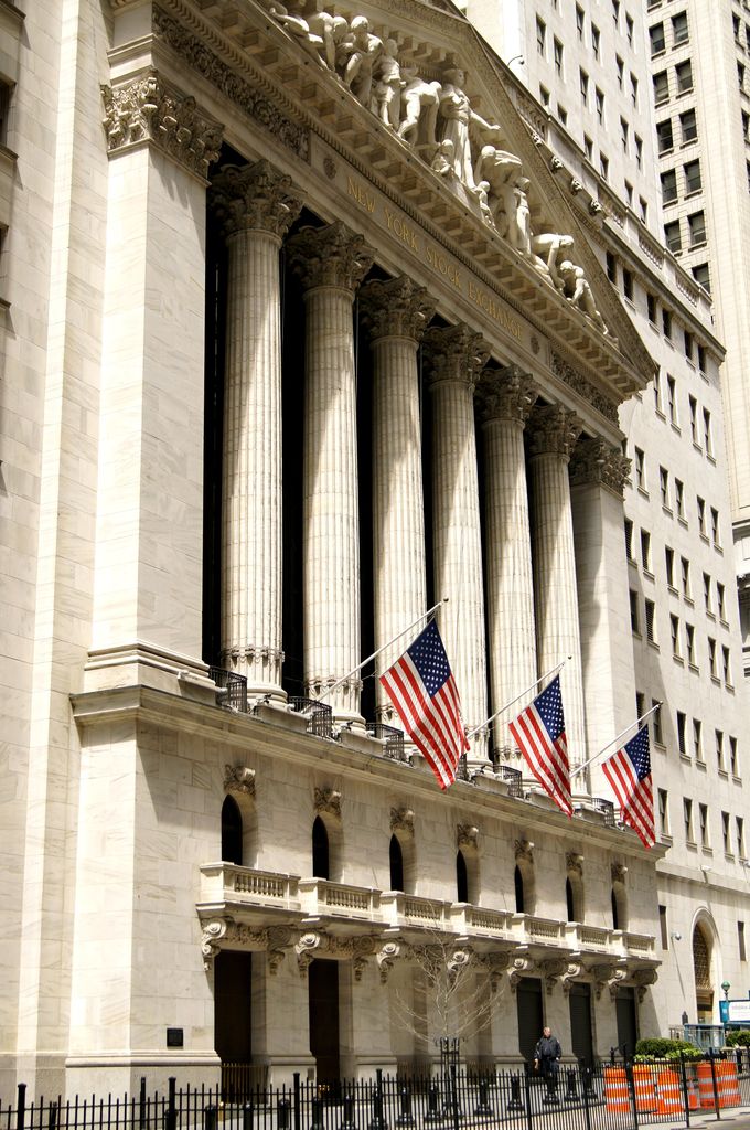 Vue de profil du New York Stock Exchange, la bourse de New York