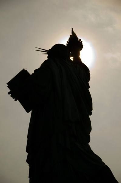 Plein soleil sur la statue de la Liberté