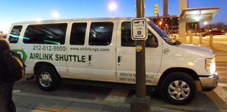 Comment se passe un transfert en navette à New York ? Navette au départ à JFK