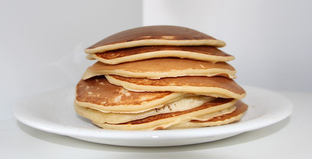 Pile de pancakes dans un restaurant de New York.