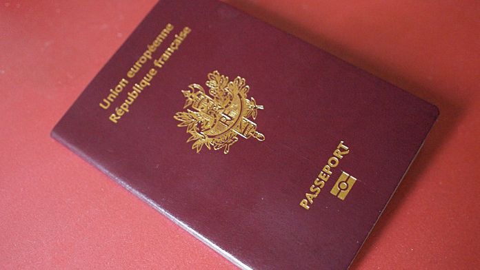passeport francais