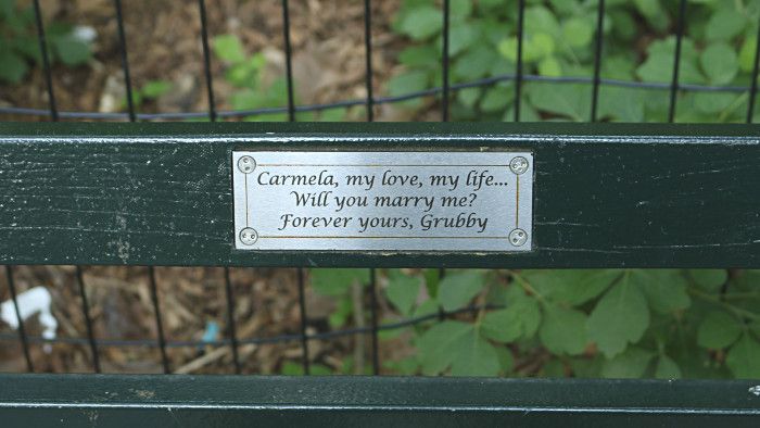 Comment adopter un banc dans Central Park à New York ?