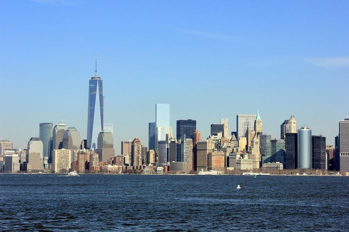 Manhattan New York La skyline de Manhattan, dominée par la tour One World Trade Cente