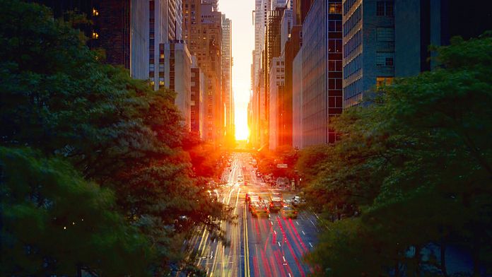 manhattanhenge new york manhattanhenge new york