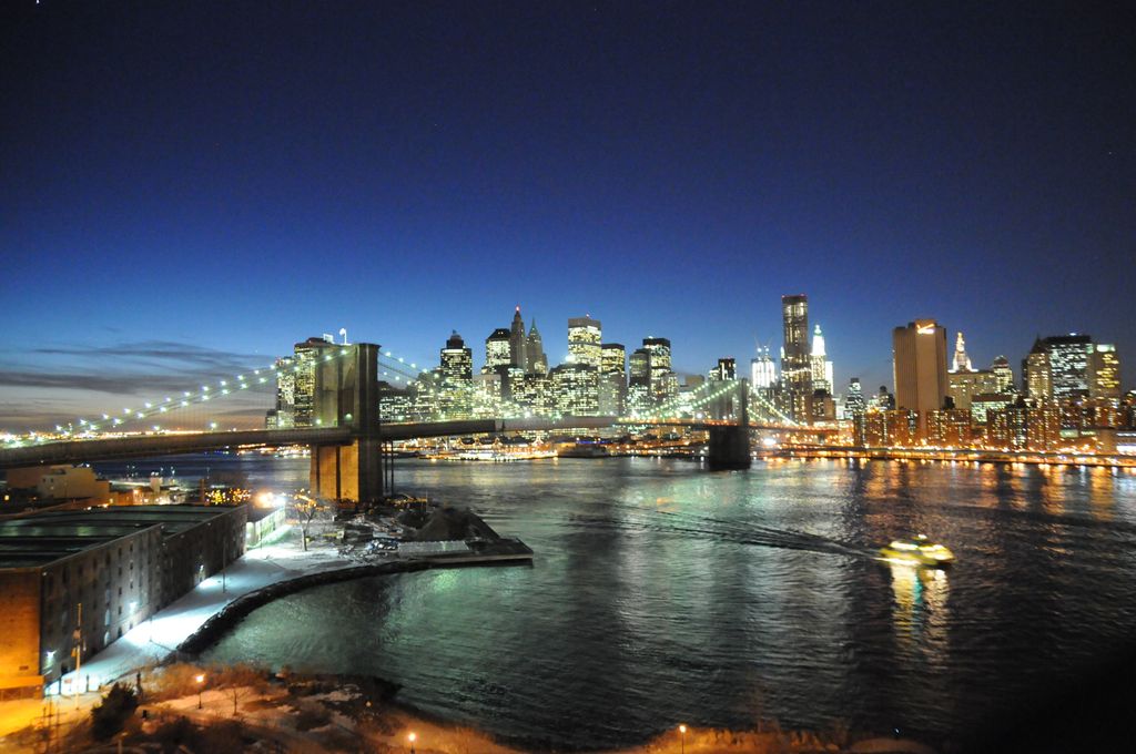 Vue de nuit depuis le Manhattan Bridge