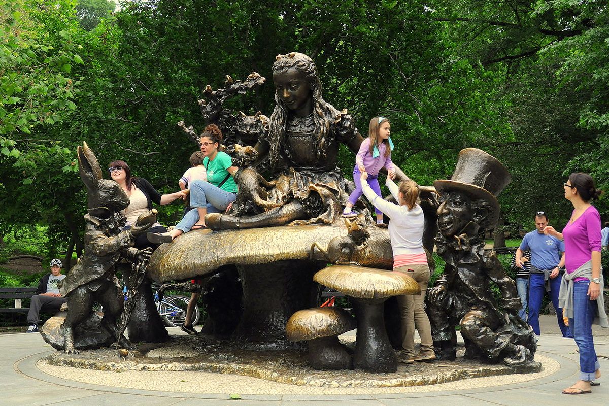 alice pays merveilles central park