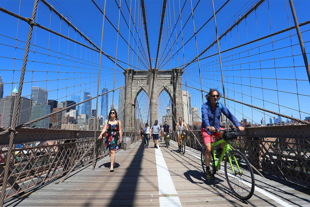 Louez un vélo au pied du pont de Brooklyn à New York
