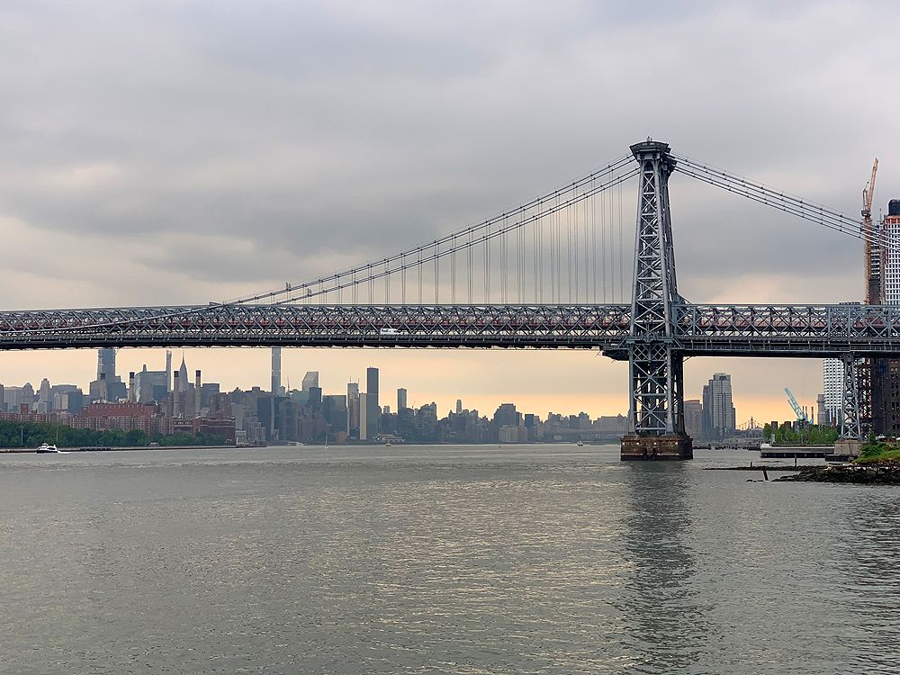 brooklyn williamsburg bridge