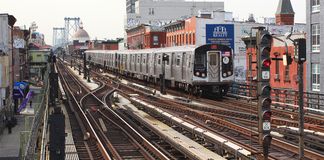 Profitez des lignes aériennes du métro à New York ! metro new york aerien