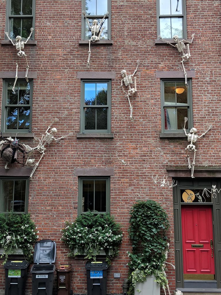 brooklyn maison halloween new york