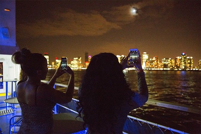 Offrez-vous un dîner-croisière à New York