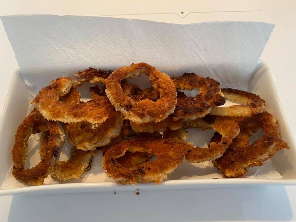 Les Onion Rings, les oignons frits avec l'accent américain - CNEWYORK