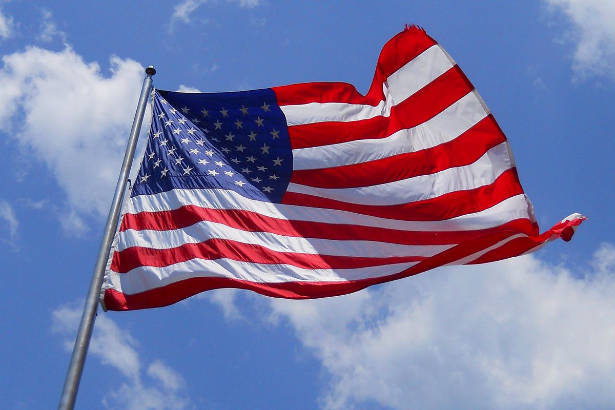 Quelle est la signification et l'histoire du drapeau américain ? - CNEWYORK