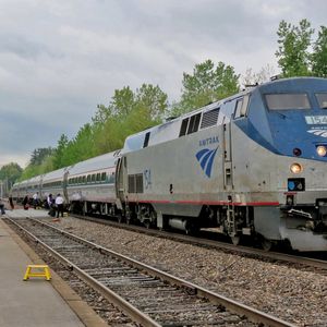 Le service de train entre New York et Montréal est relancé