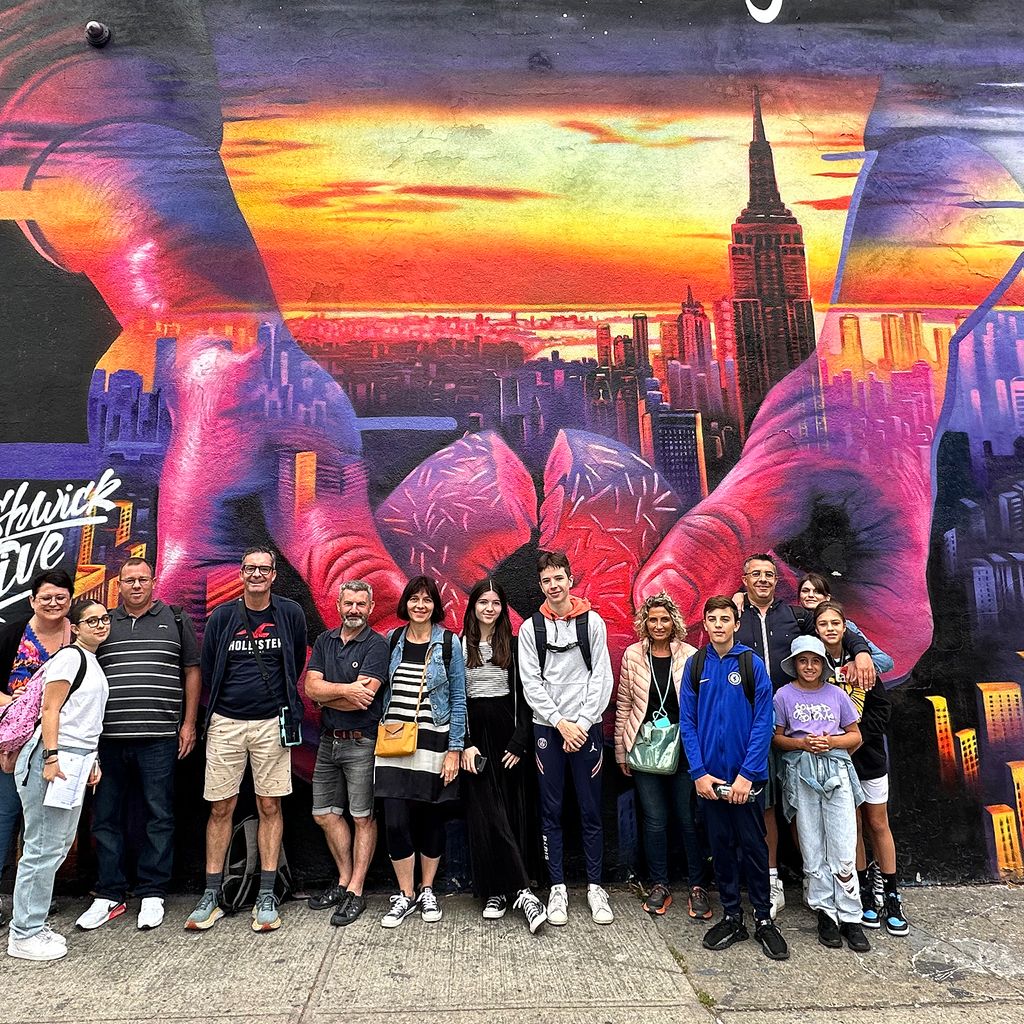 Touristes pendant une visite guidées à New York