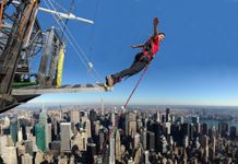 La nouvelle attraction qui affole les touristes à New York ! Empire State Building Jump