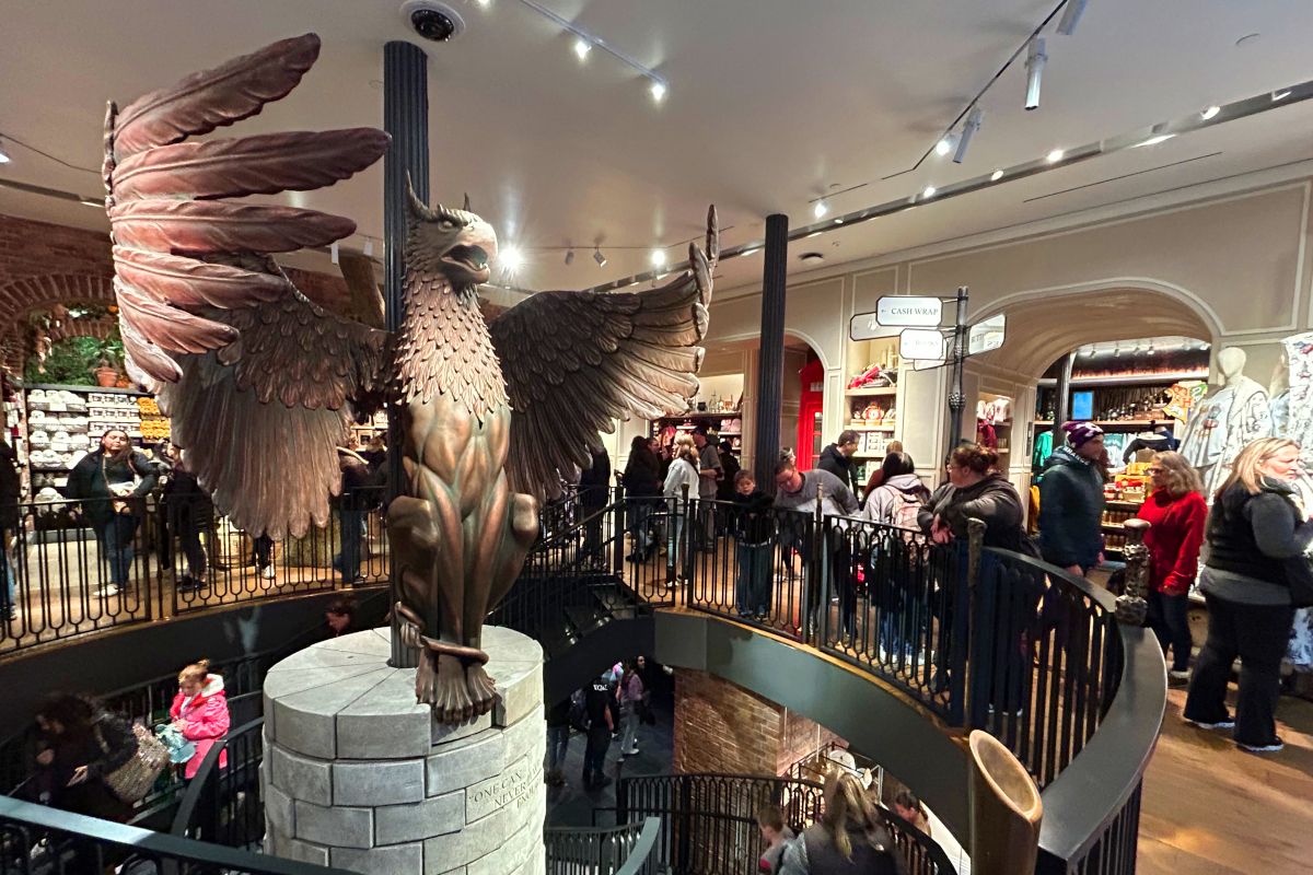 intérieur du Harry Potter Store New York