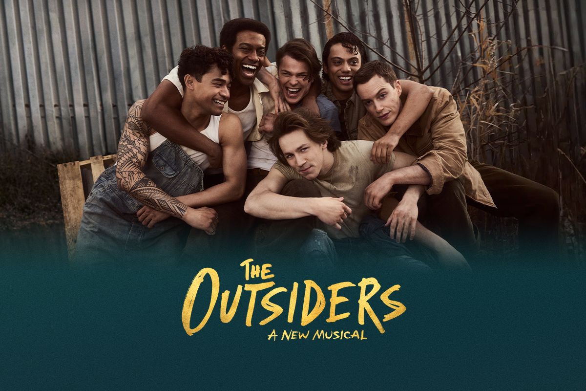 Affiche de la comédie musicale The Outsiders à New York