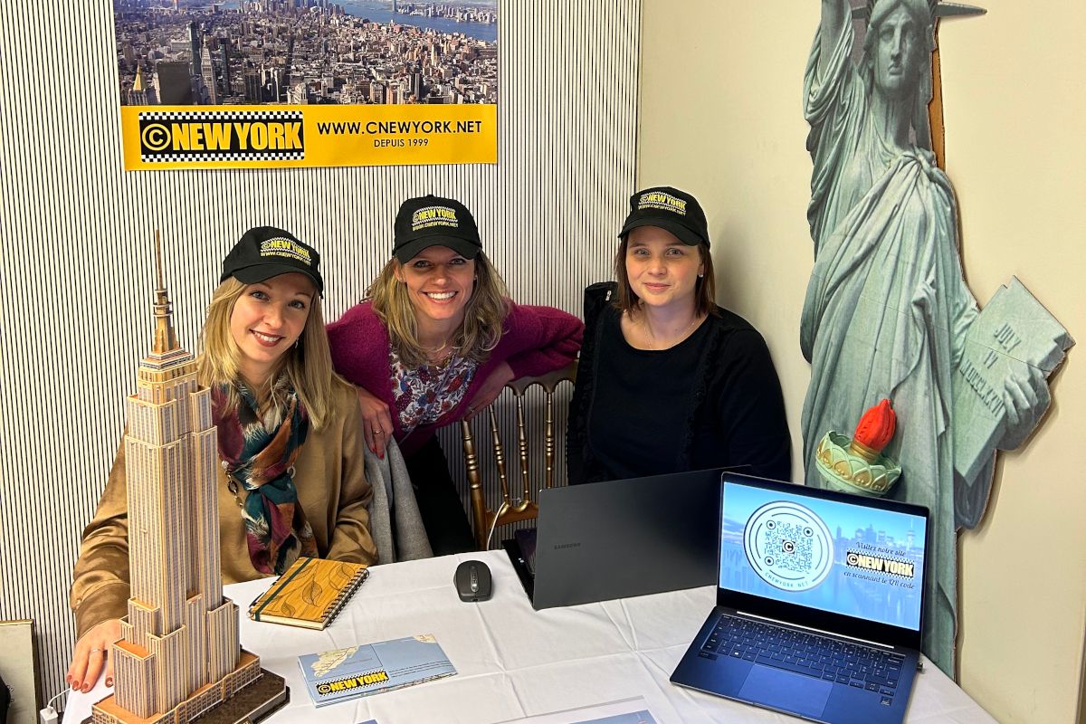 L'équipe de l'agence de voyages CNEWYORK