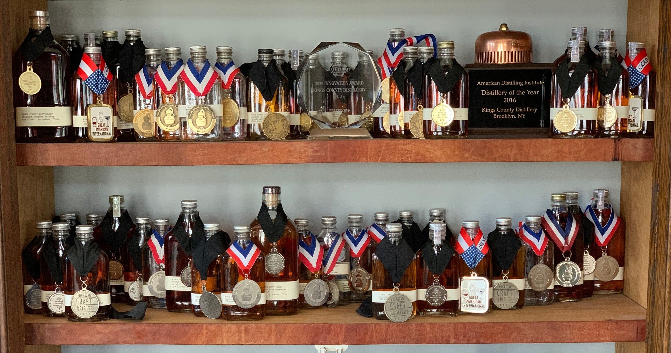 Les récompenses et médailles décernées à la Kings County Distillery de New York
