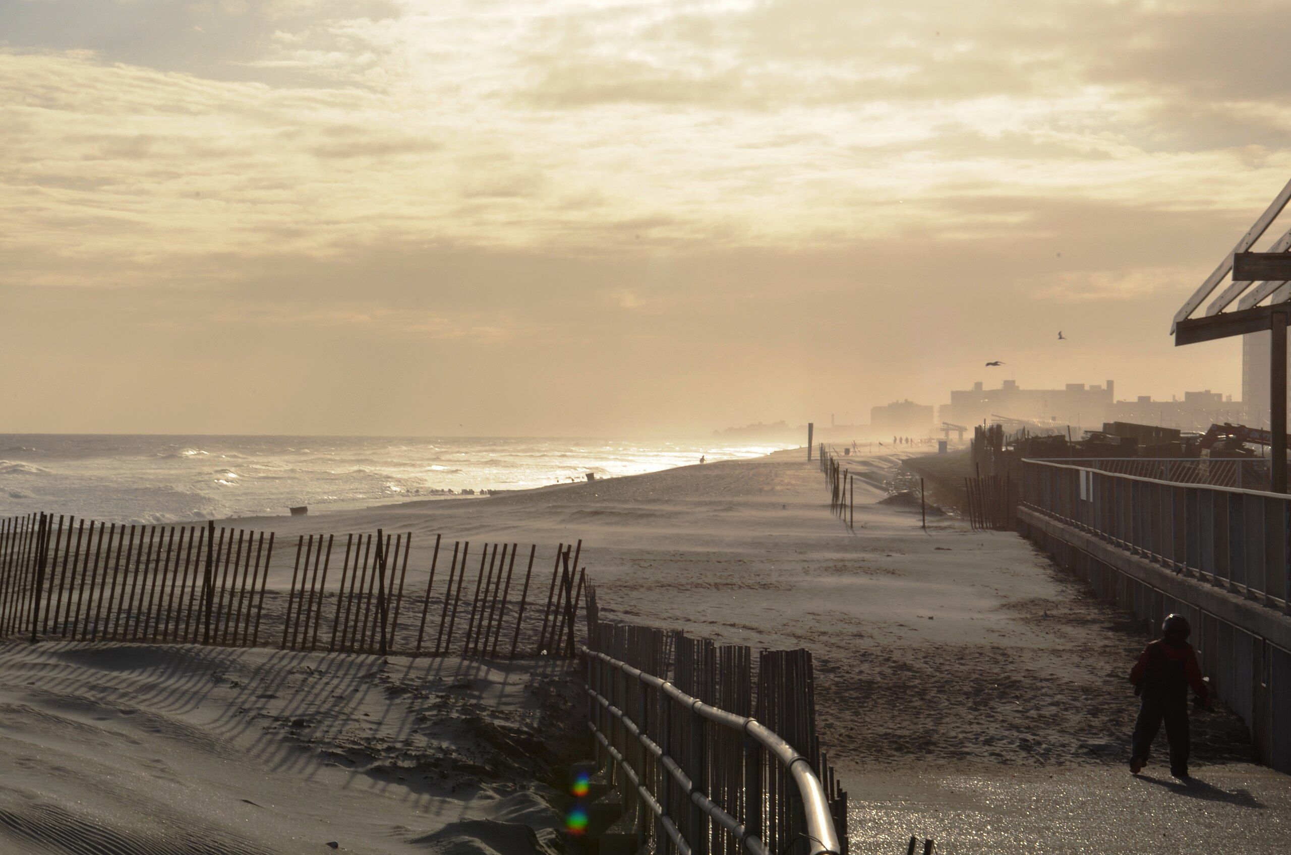 Ambiance brumeuse sur Rockaway Beach