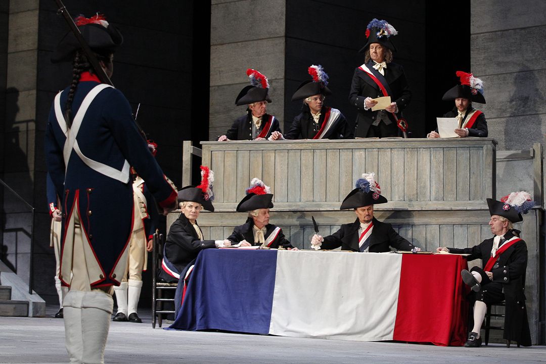 Scène de l'opéra Andrea Chénier au Metropolitan Opera de New York
