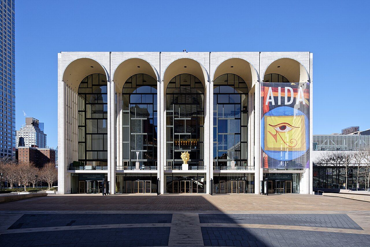 Façade du Metropolitan Opera House de New York