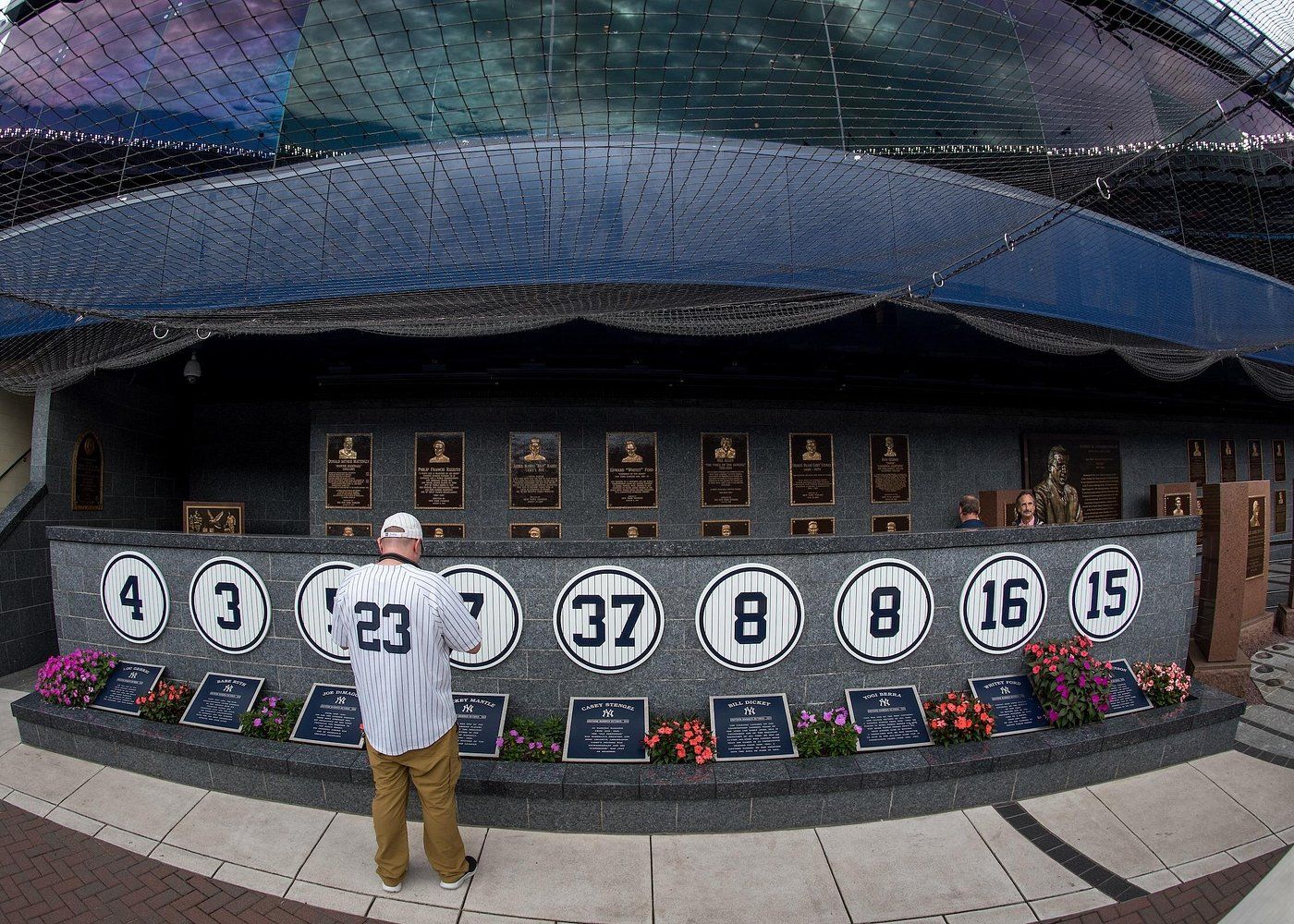 Stèles commémoratives dans le Monument Park du Yankee Stadium
