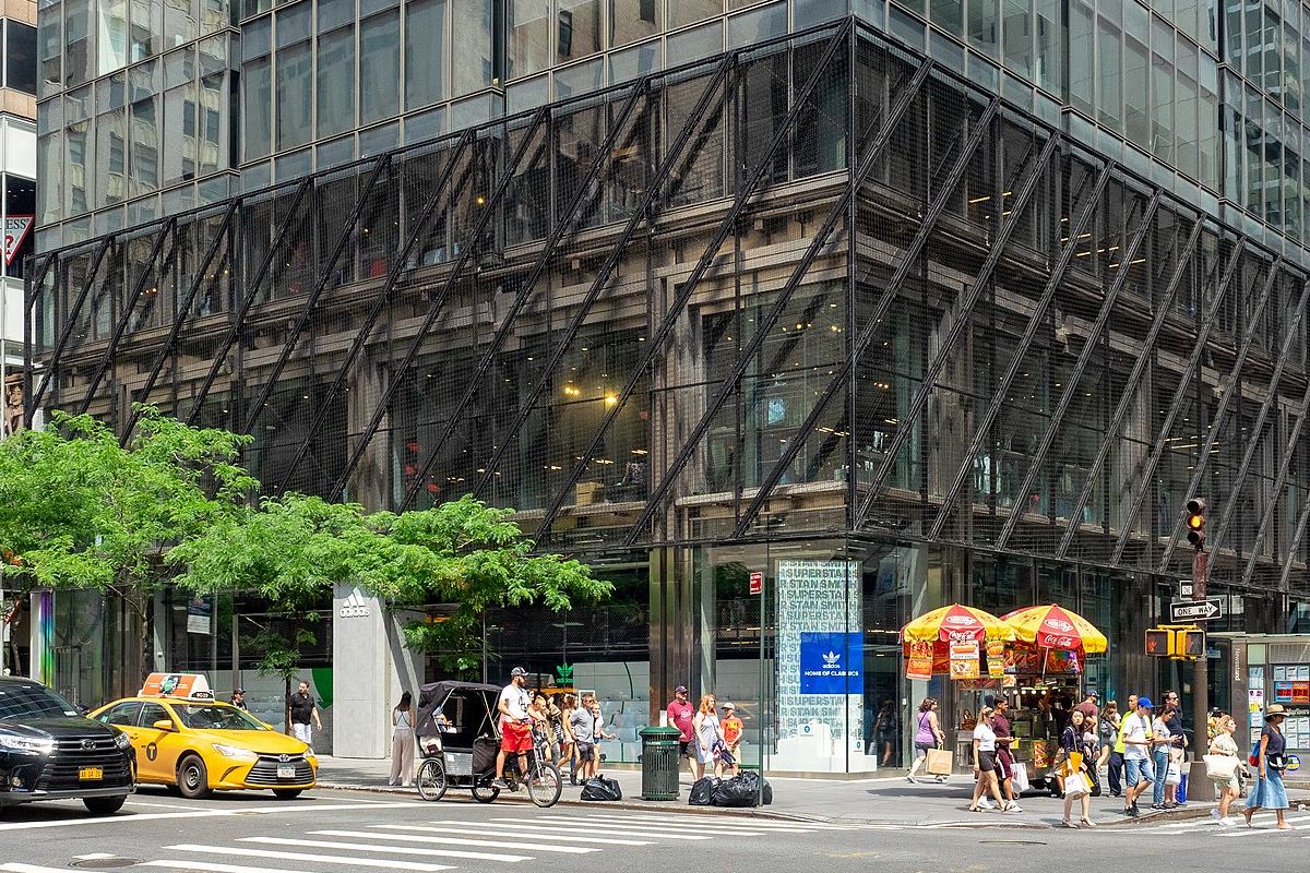 Façade de la boutique Adidas à New York