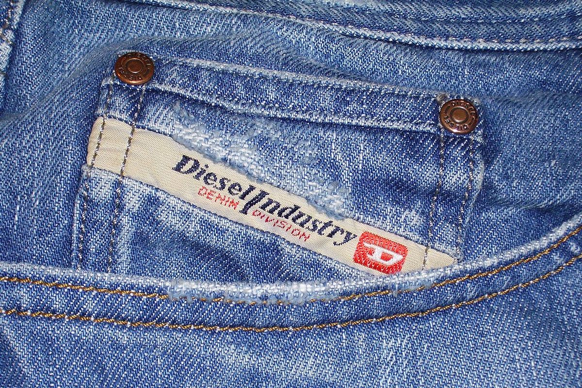 détail d'un jean de la marque Diesel