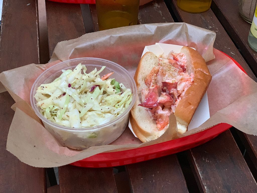 Un sandwich au homard de Luke’s Lobster
