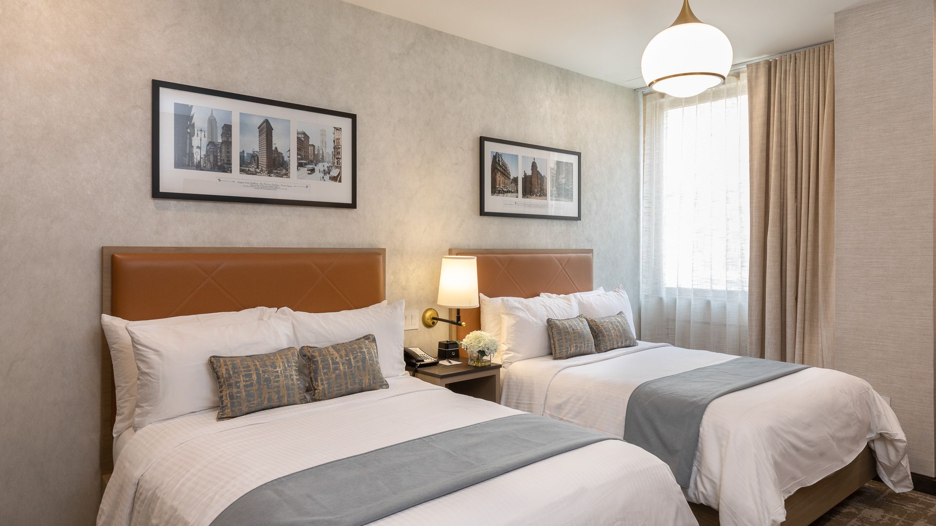Intérieur d'une chambre de l'hôtel Broadway Plaza à New York