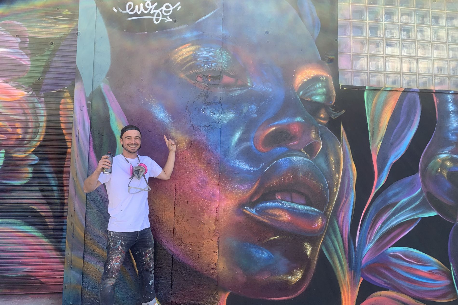 Portrait d'un artiste de street art dans le quartier de Bushwick à New York