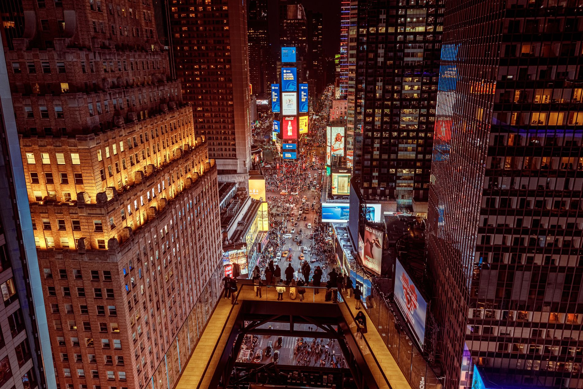Plateforme d'observation du One Times Square à New York de nuit