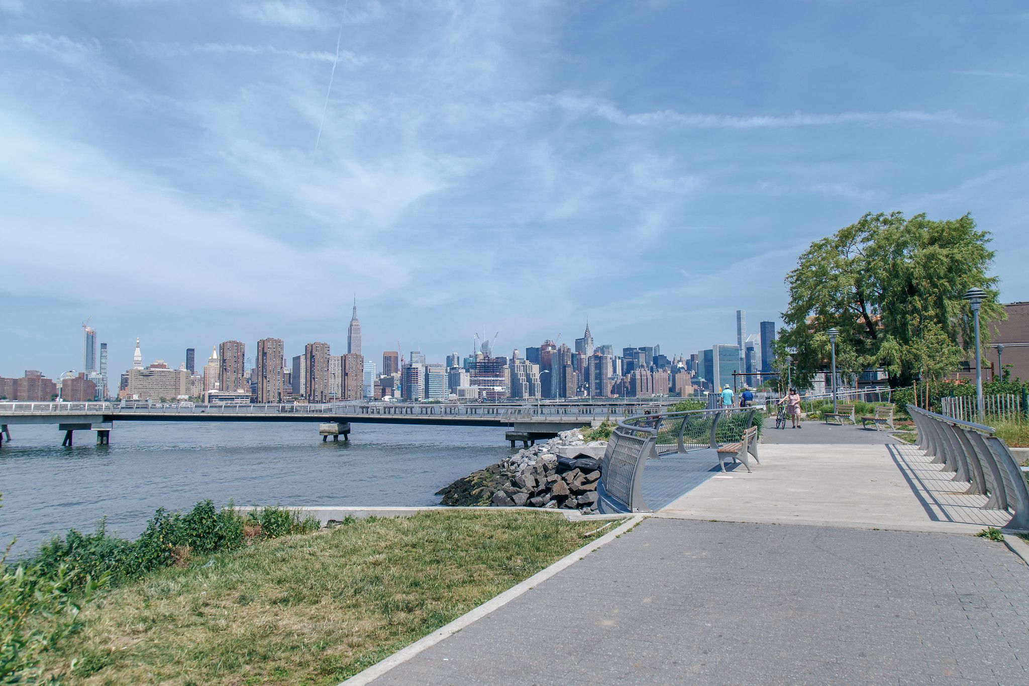 Promenade de Transmitter Park dans le quartier de Greenpoint