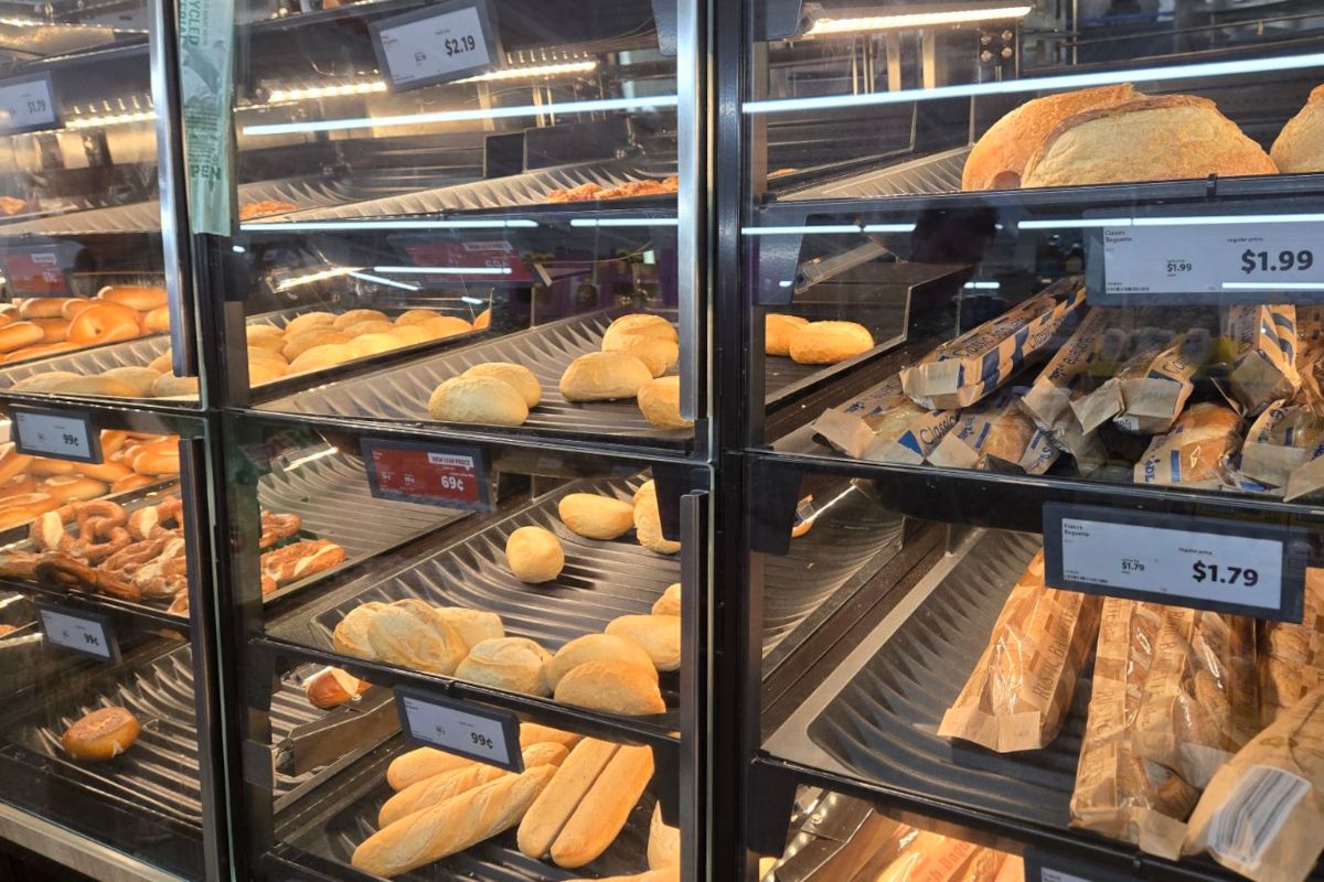 Le rayon boulangerie du supermarché Lidl dans le Lower East Side de New York